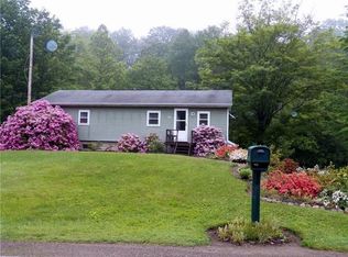 8111 Cole Springs Rd, Girard, PA 16417