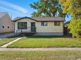 244 5th Ave E, Gravelbourg, SK S0H1X0