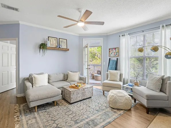 45 Sycamore Ave APT 536, Charleston, SC 29407