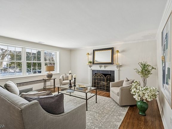 3rd image of 175 Green Village Rd