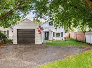 332 Cascade Pl, Rochester, NY 14609