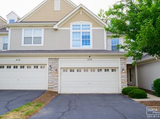 376 Vaughn Cir, Aurora, IL 60502