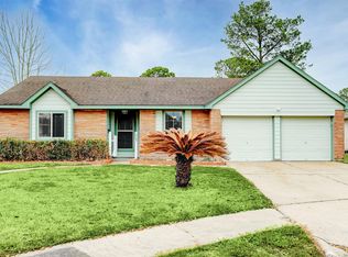 16102 Reseda Cir, Houston, TX 77062