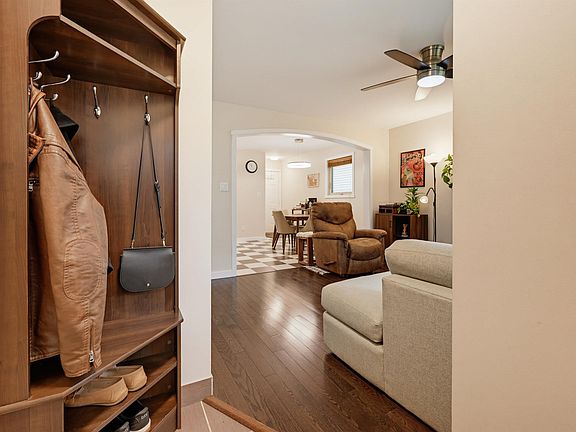 4th image of 8316 189a St NW