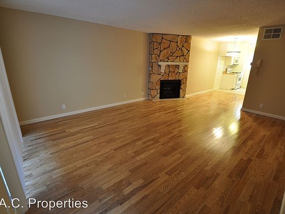 2nd image of 11045 La Maida St APT 106