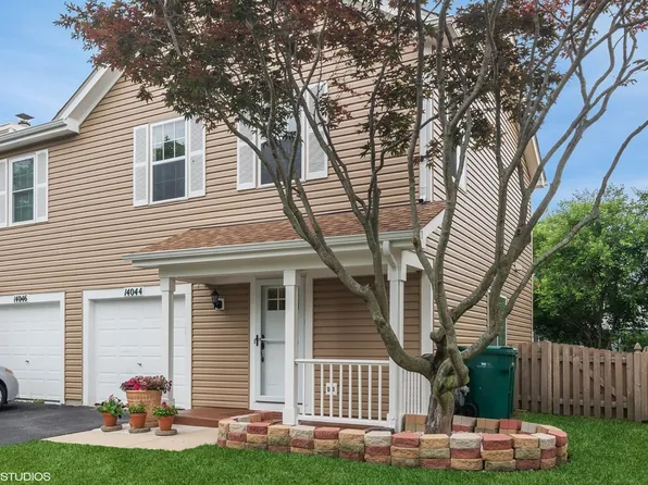 14044 S Oregon Dr, Plainfield, IL 60544