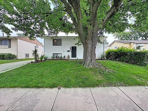2nd image of 3446 3rd St #A