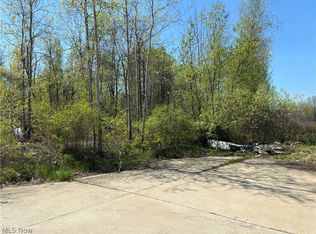 Sferra Ave, Warren, OH 44483