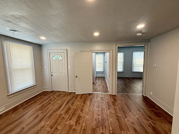 2nd image of 1102 Ontario Ave