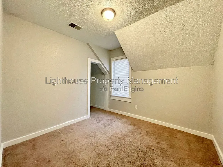 1167 Pine St — Photo 10