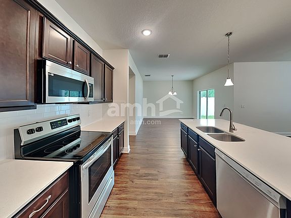 3rd image of 2848 Ponds Trl