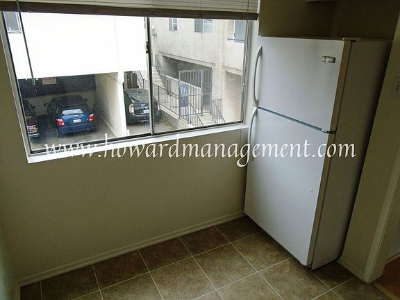 5th image of 3854 Mentone Ave APT 16
