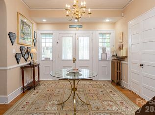 46 Cumberland Cir, Asheville, NC 28801