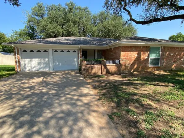 3620 Brown Trl, Bedford, TX 76021