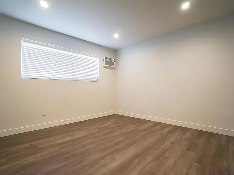 3107 S Canfield Ave #8 — Photo 7