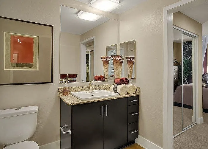 Westgate Apartments — Photo 25