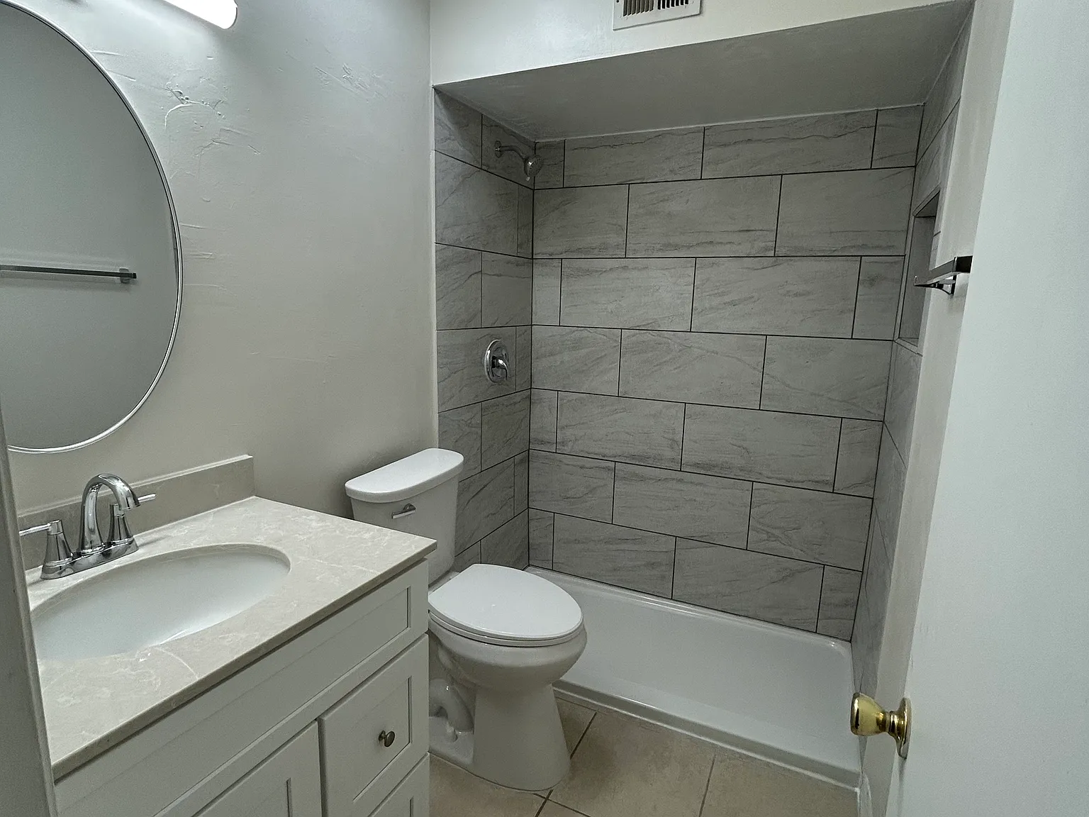 2 bed, 1129 sqft, $1,550 — Photo 2