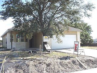 1st image of 305 Bow Ln