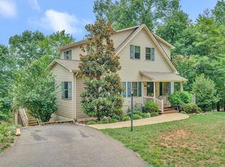 890 Runaway Bay Rd, Lynch Station, VA 24571