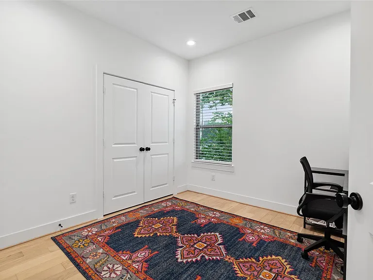 2607 Rosalie St — Photo 16