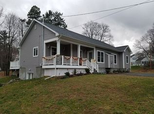 2 Clements Dr, Troy, NY 12180