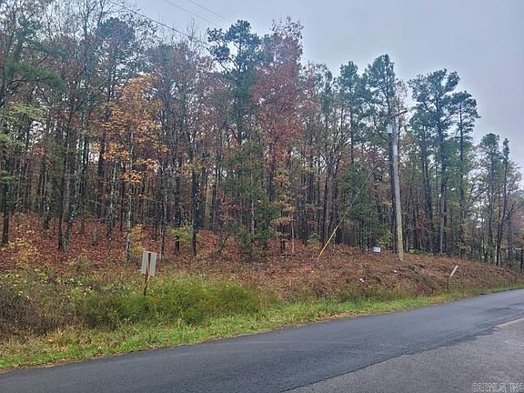 3rd image of 65 Pine Hill Est