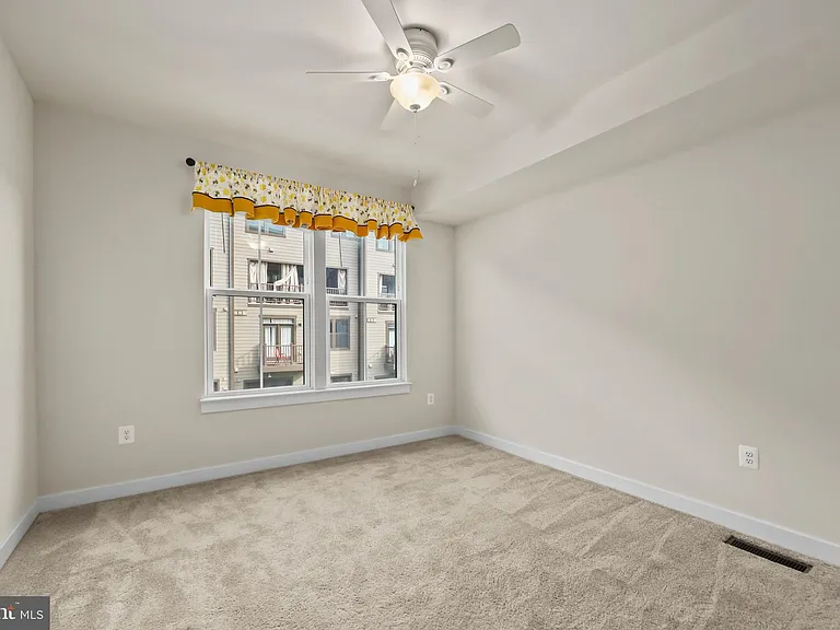 1733 Dunnington Pl — Photo 21