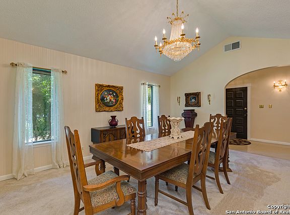 5th image of 4111 Fawnridge Dr