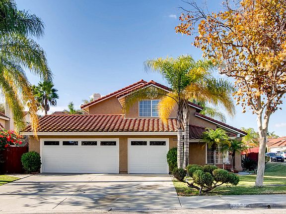 2nd image of 1735 Las Palmas Ln