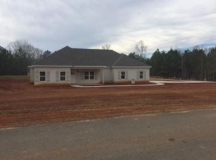 32 Meadows Ct, Waverly Hall, GA 31831