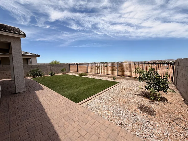 15628 W Smoketree Dr — Photo 22