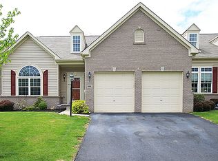 104 Maple Ridge Ct, Canonsburg, PA 15317