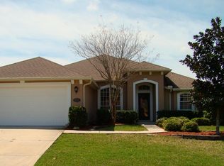 3702 Victoria Lakes Dr E, Jacksonville, FL 32226