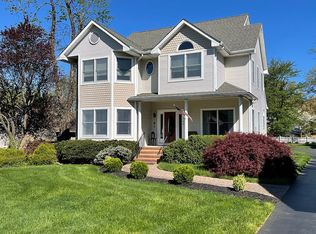 140 S Main St, Allentown, NJ 08501