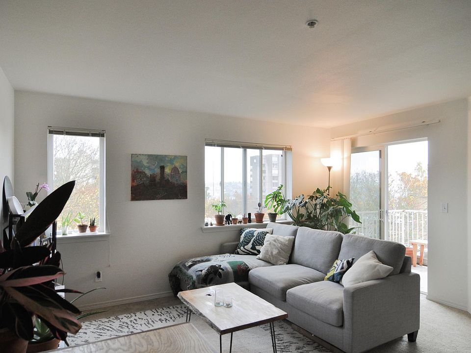 1st image of 520 Boylston Ave E APT 404