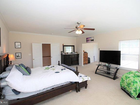 3rd image of 4152 Wirth Ln