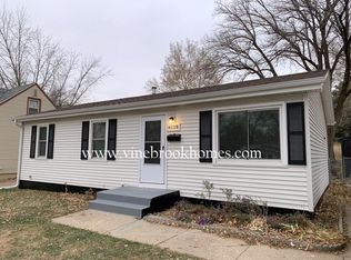 6118 Park Lane Dr, Omaha, NE 68104