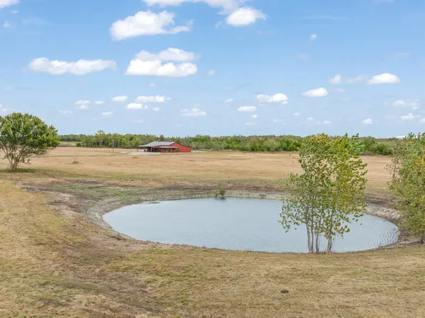 445 County Road 24200, Roxton, TX 75477