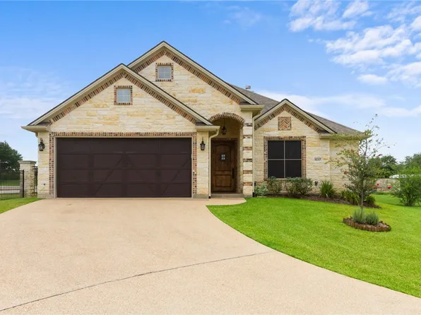 4647 S Stonecrest Ct, Bryan, TX 77808
