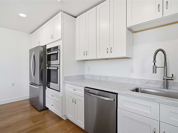 4th image of 765 John Ringling Blvd #1CLARI