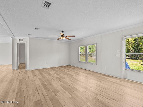 2nd image of 16674 NE 12TH Avenue
