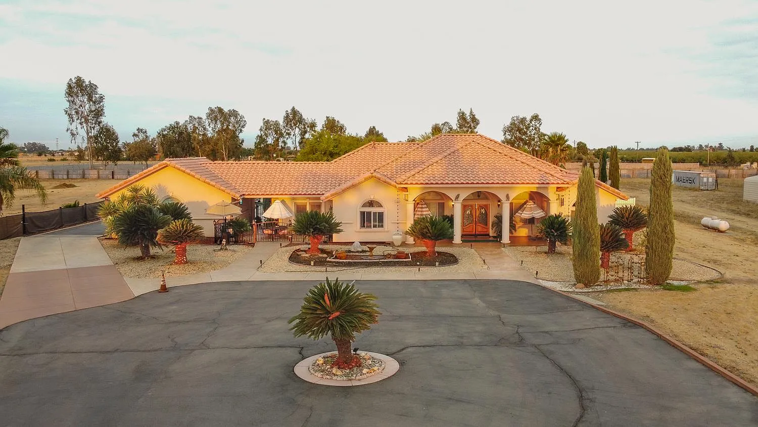 23452 Road 20 photo 1