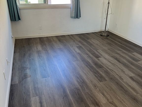 2nd image of 21500 Califa St Unit 152