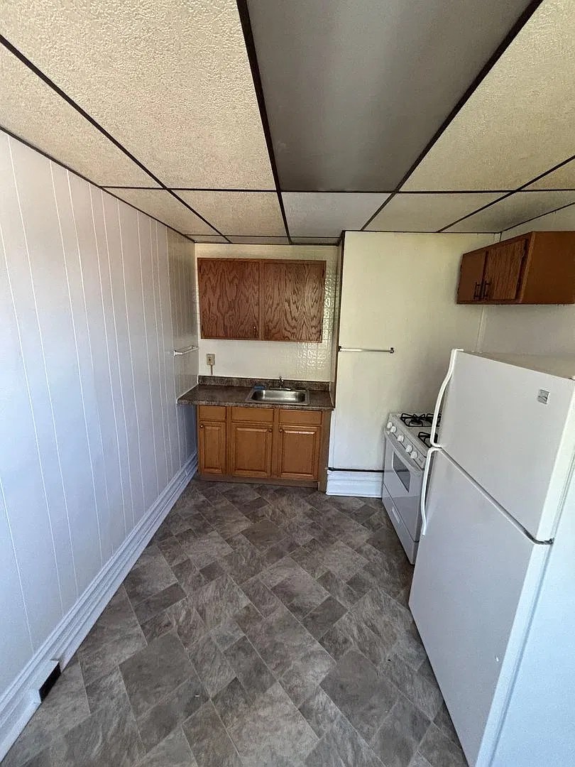 323 N 8th Street — Photo 3
