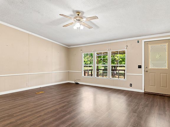 4th image of 507 Hallsville Hts