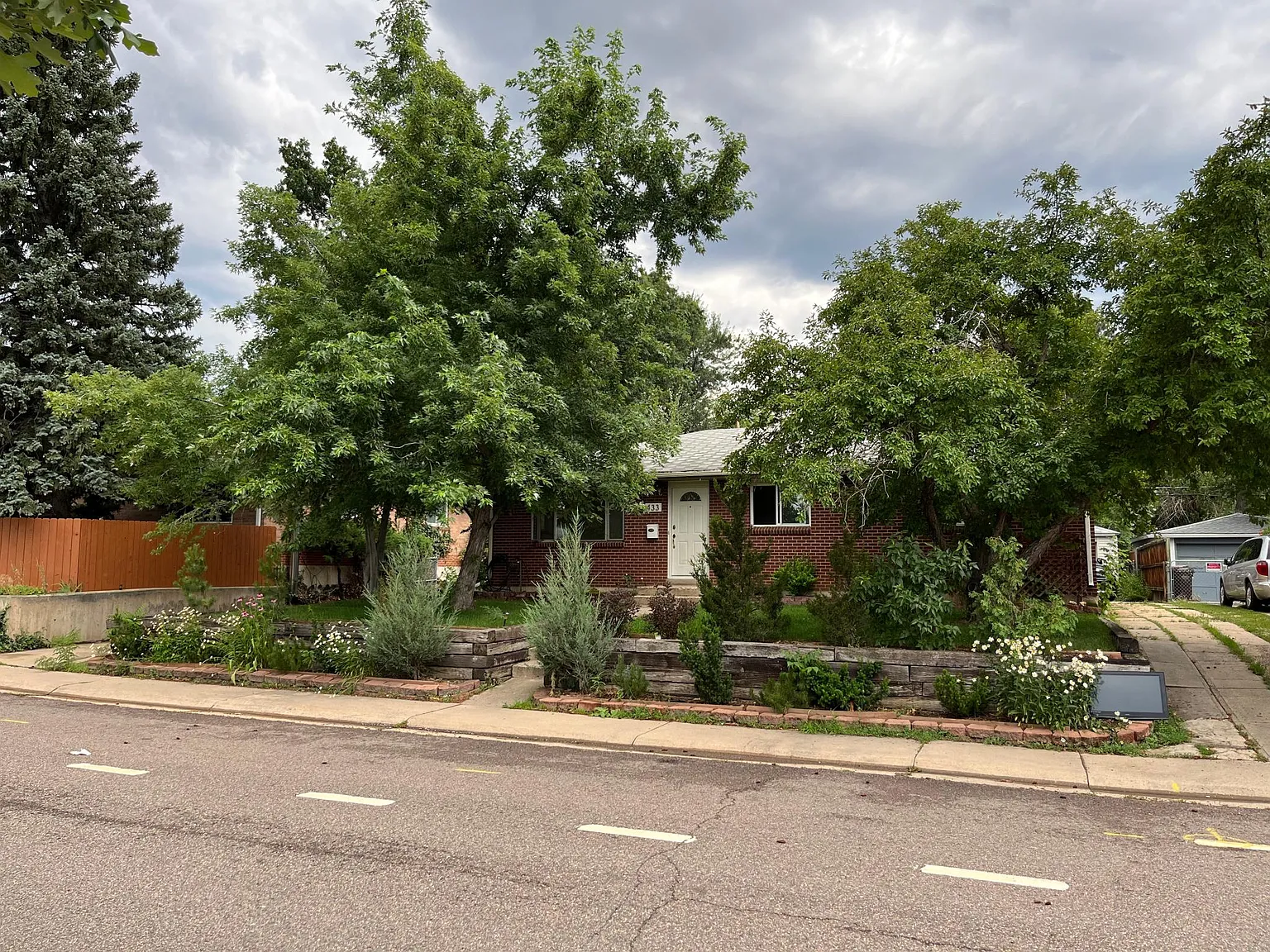 433 Harvard Ln — Photo 4