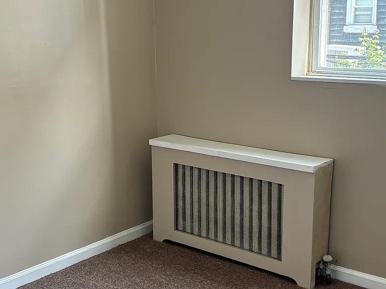 922 Greenwich St — Photo 2