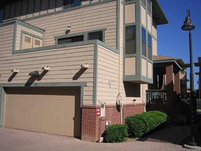 750 S Beck Ave — Photo 21