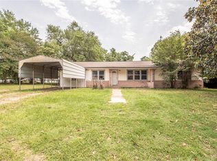 530 Sierra Dr, Rockdale, TX 76567