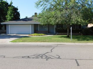 4801 W Robinwood Ct, Visalia, CA